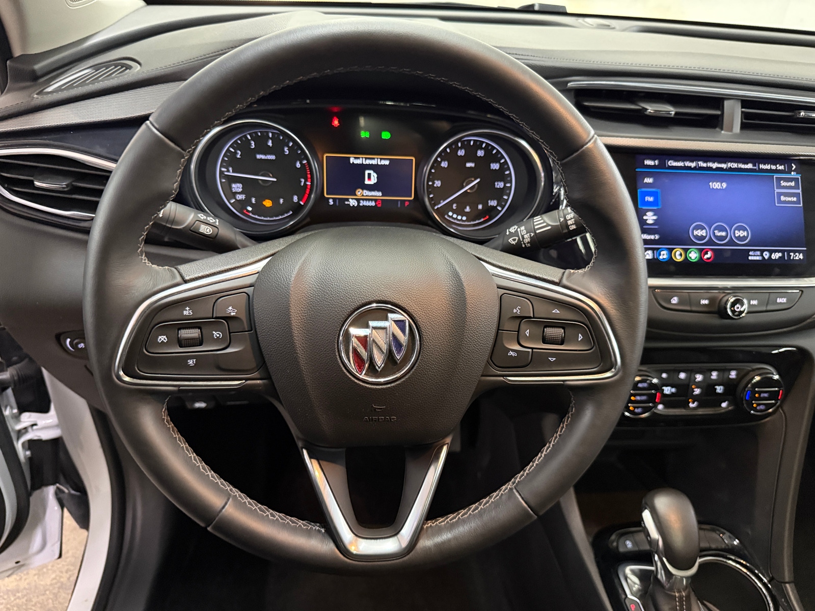 Thumbnail: 2022 Buick Encore GX - 4