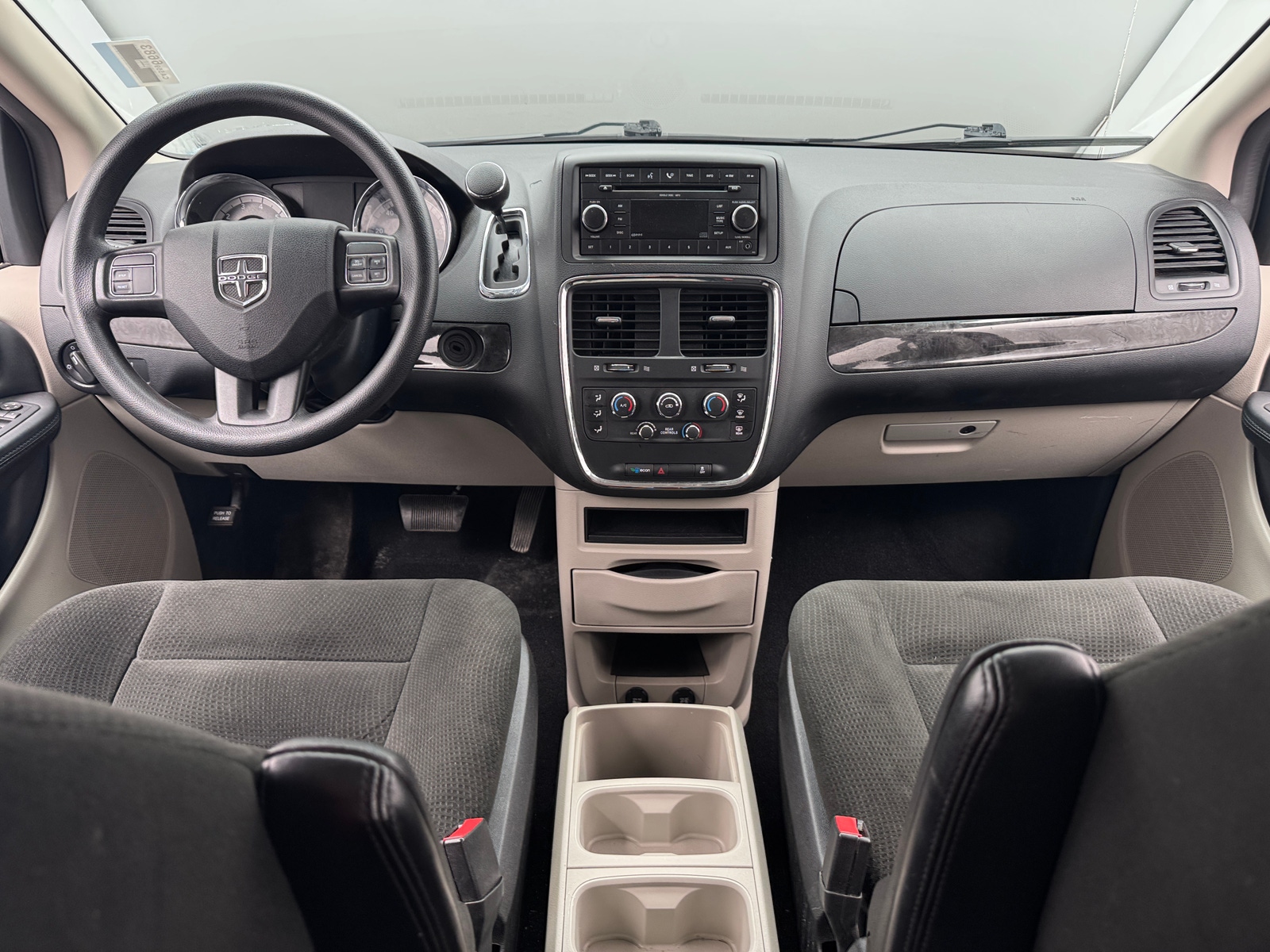 Thumbnail: 2016 Dodge Grand Caravan - 3