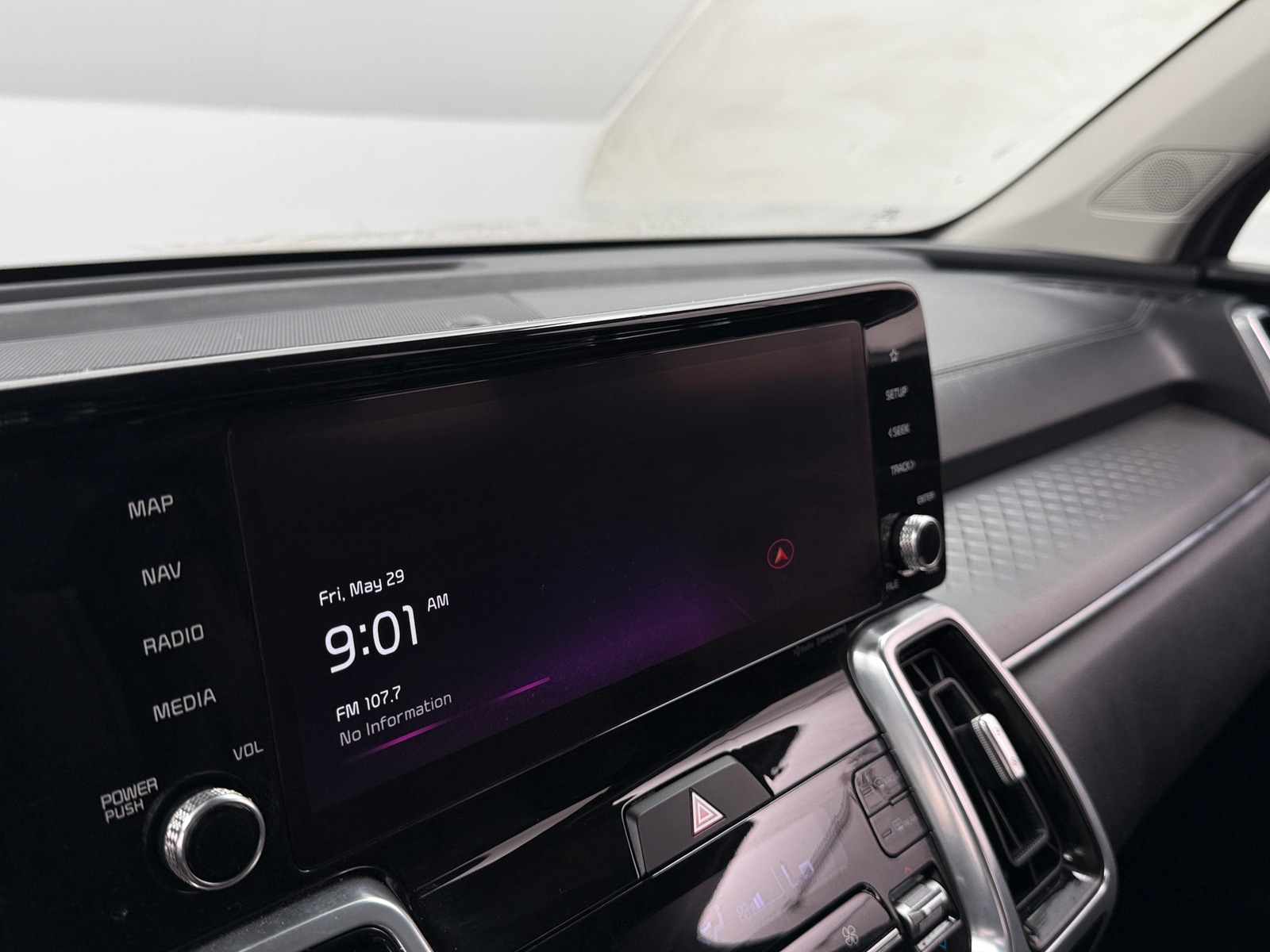 Thumbnail: 2023 Kia Sorento - 3
