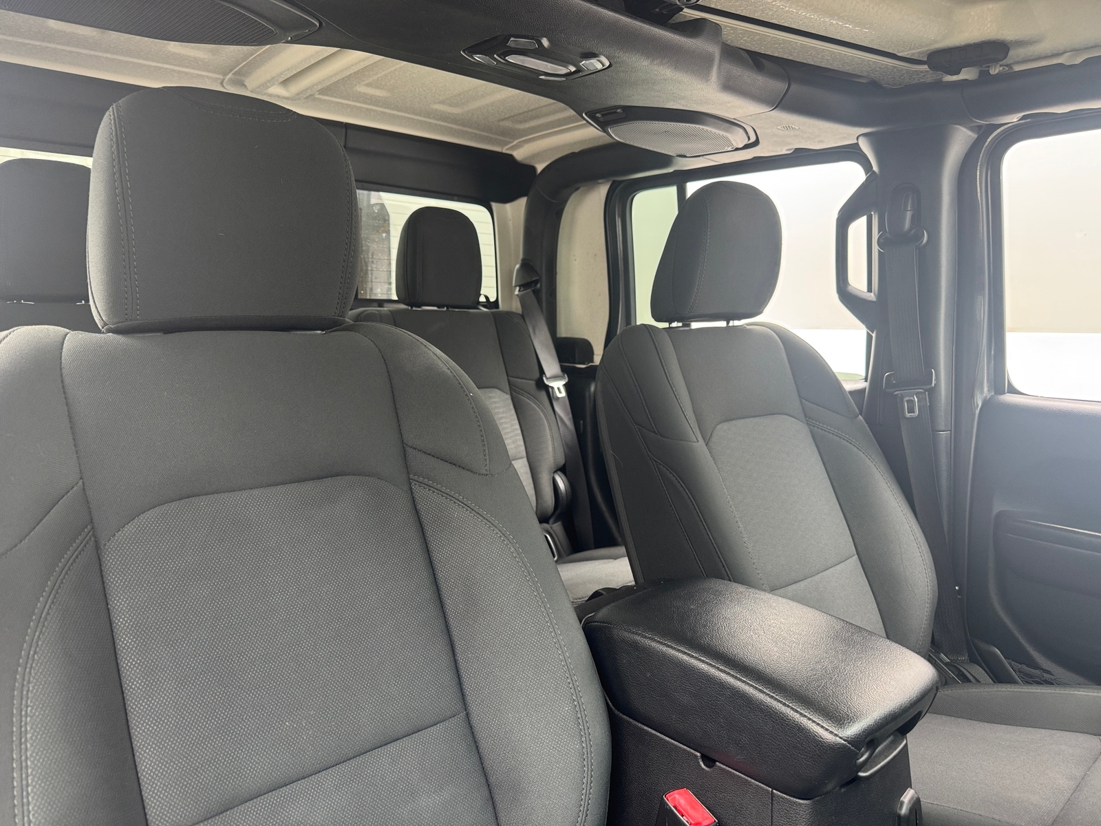 Thumbnail: 2020 Jeep Gladiator - 2