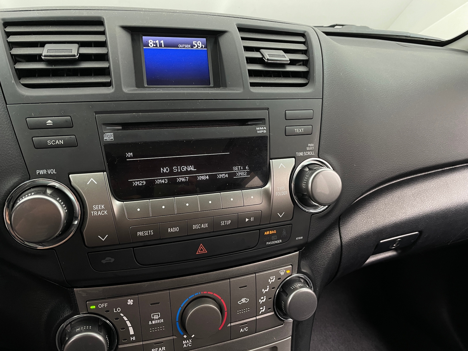 Thumbnail: 2012 Toyota Highlander - 3