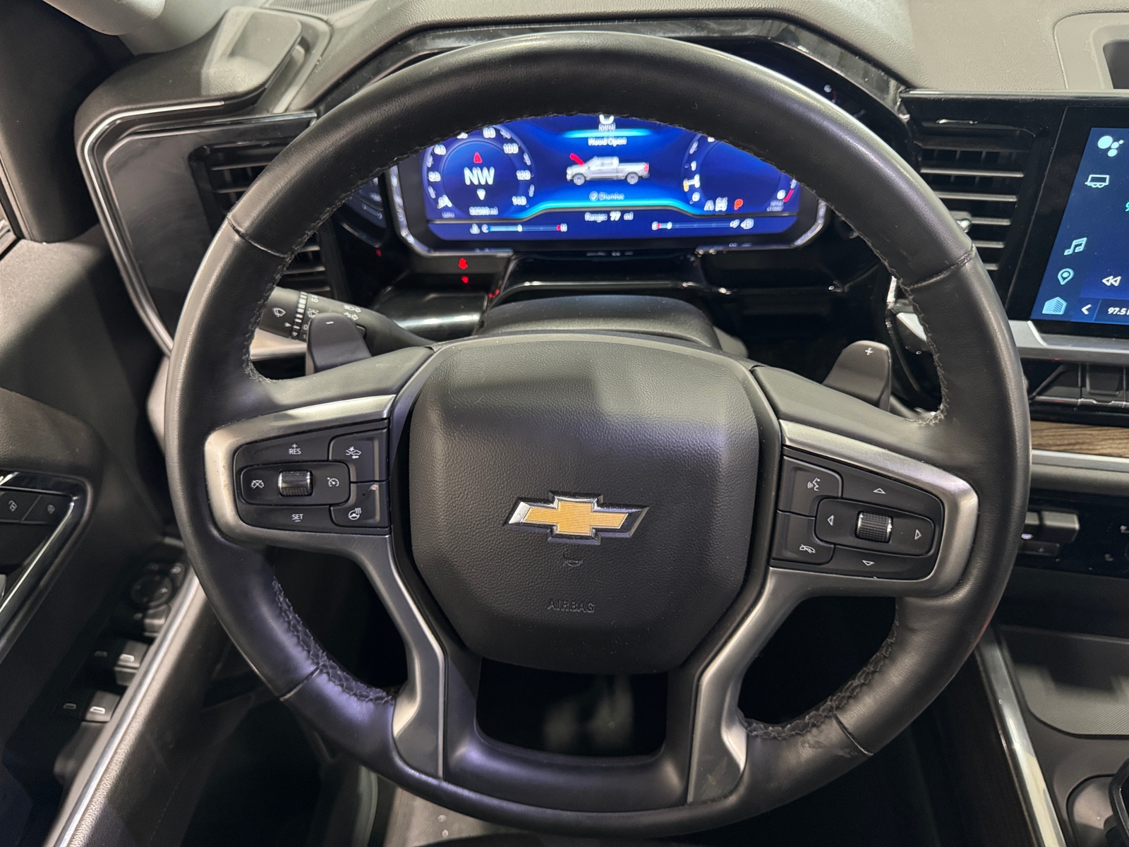 Thumbnail: 2023 Chevrolet Silverado 1500 - 5