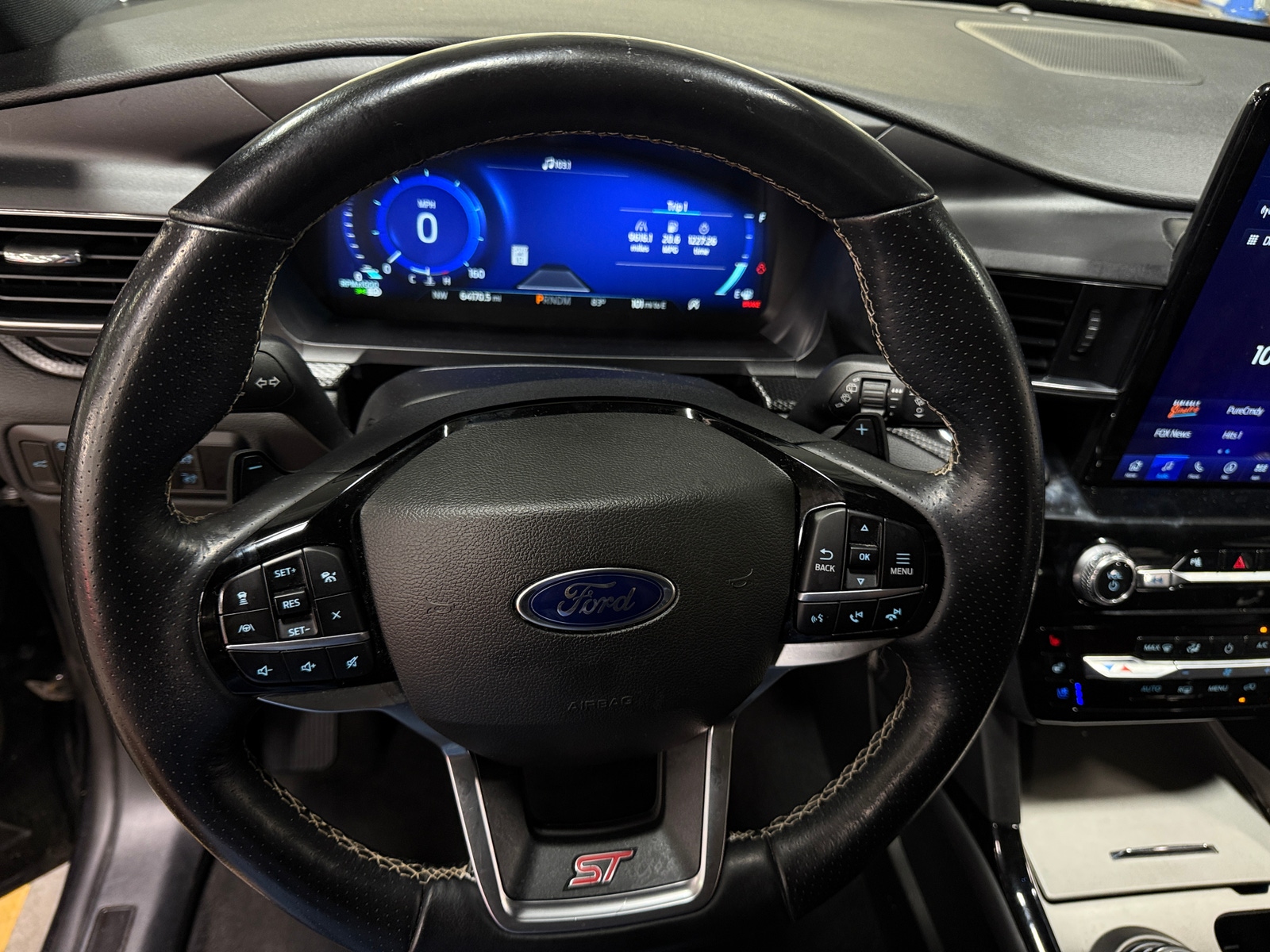 Thumbnail: 2022 Ford Explorer - 4