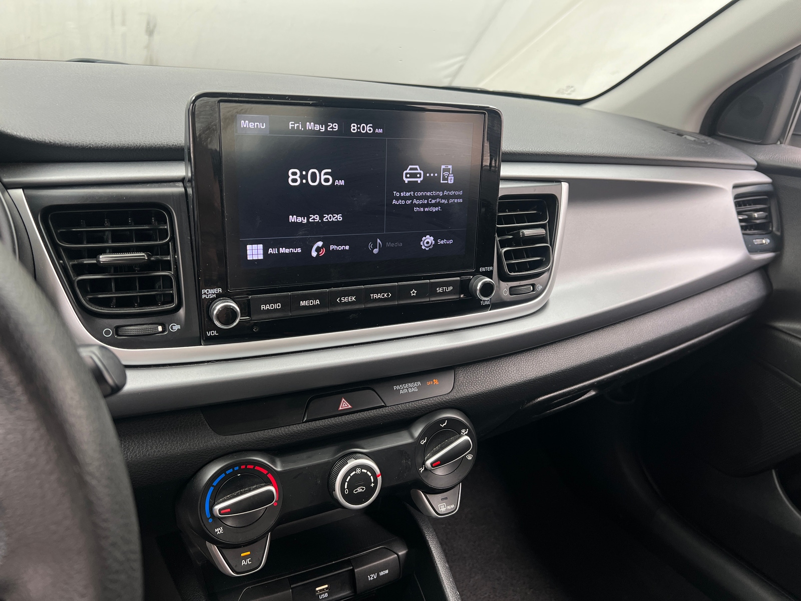Thumbnail: 2021 Kia Rio - 4