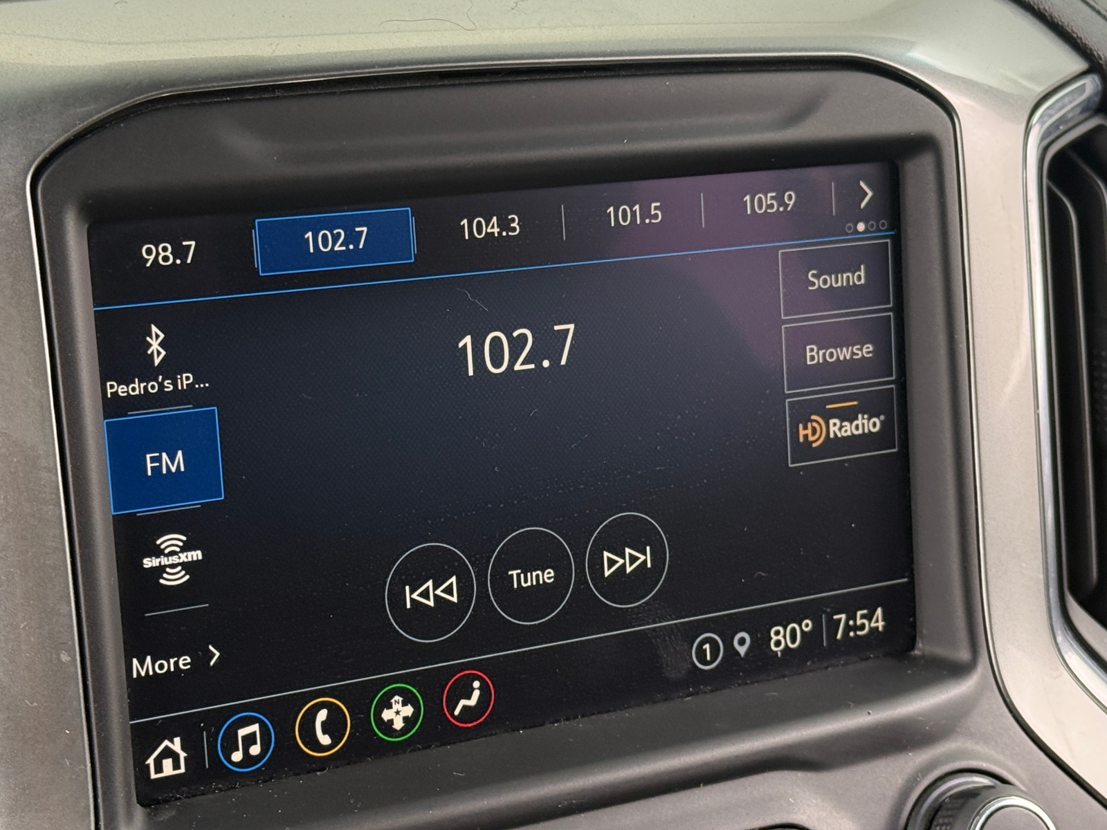 Thumbnail: 2021 Chevrolet Silverado 1500 - 4