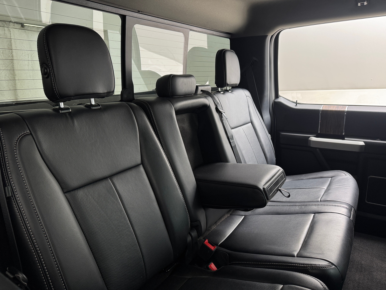 Thumbnail: 2019 Ford Econoline - 5