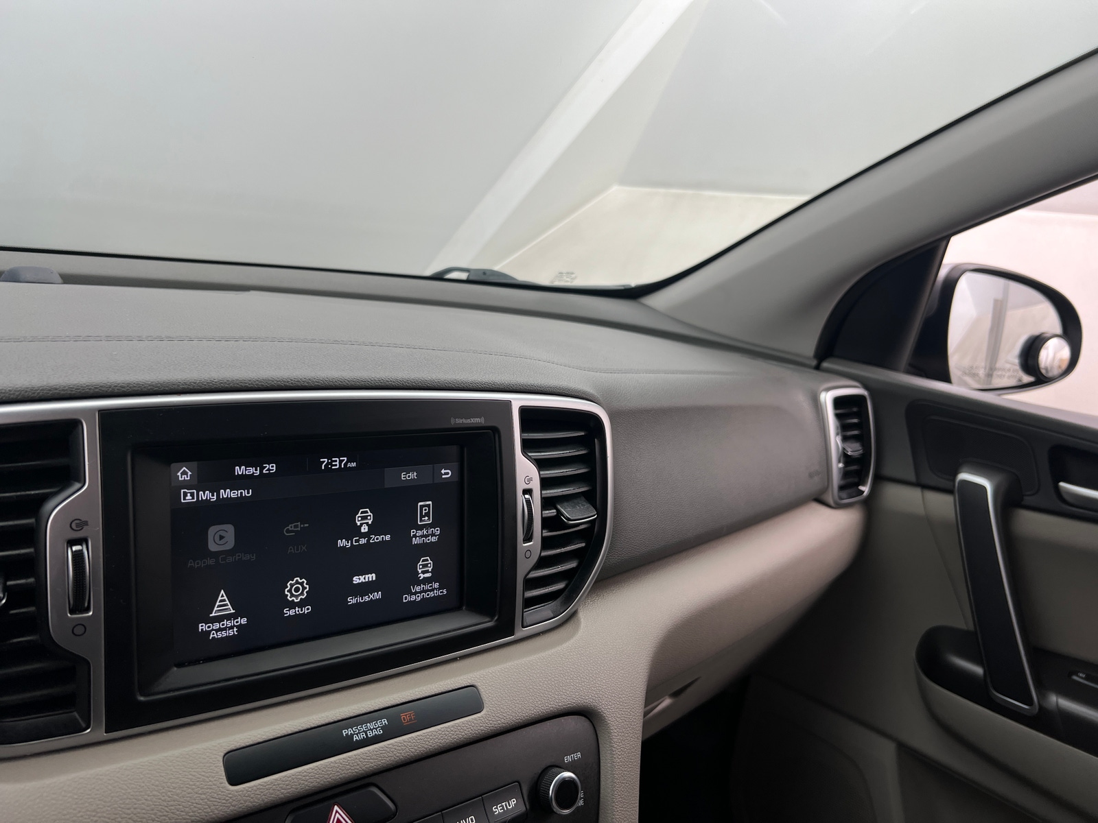 Thumbnail: 2017 Kia Sportage - 3