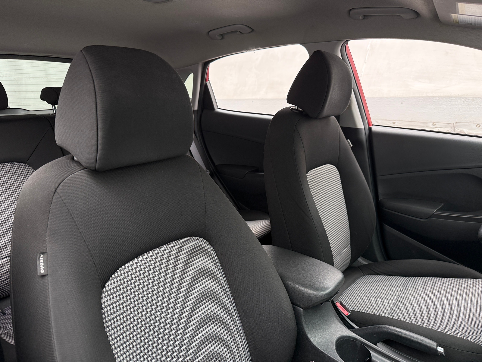 Thumbnail: 2018 Hyundai Kona - 2