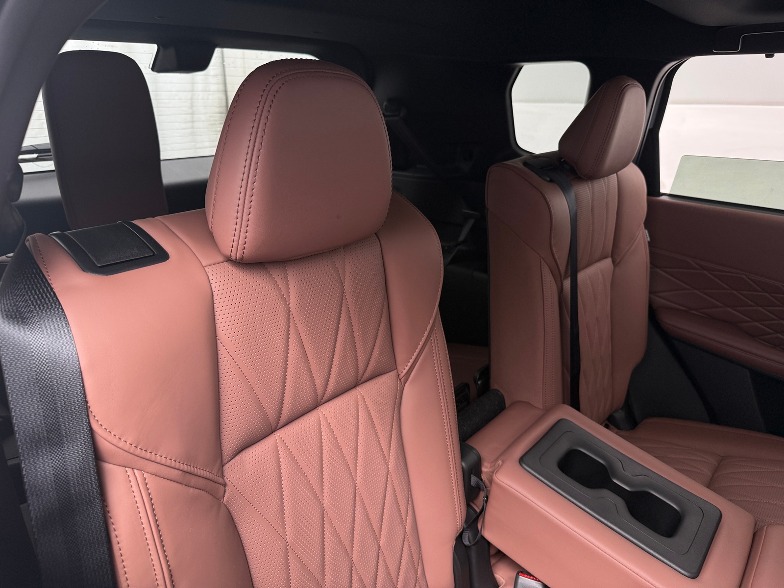 Thumbnail: 2025 Mitsubishi Outlander - 5