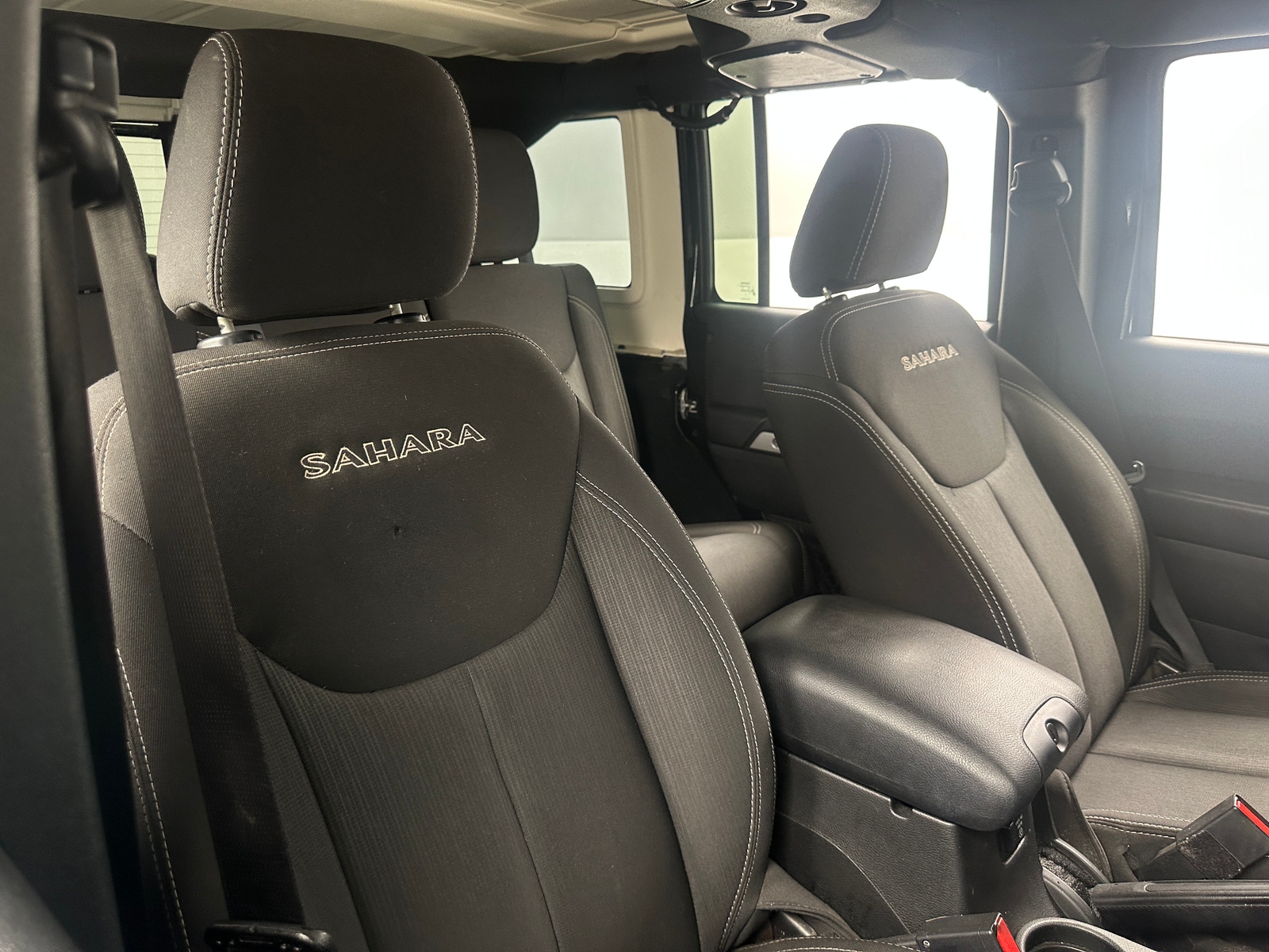Thumbnail: 2016 Jeep Wrangler - 2