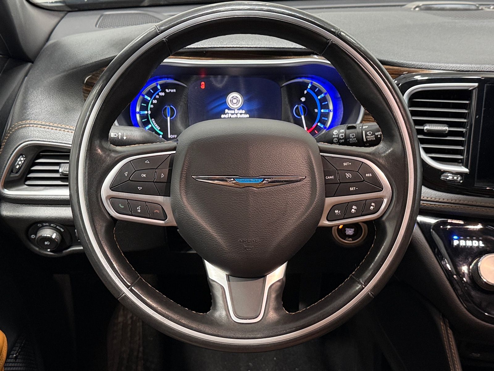 Thumbnail: 2021 Chrysler Pacifica - 4