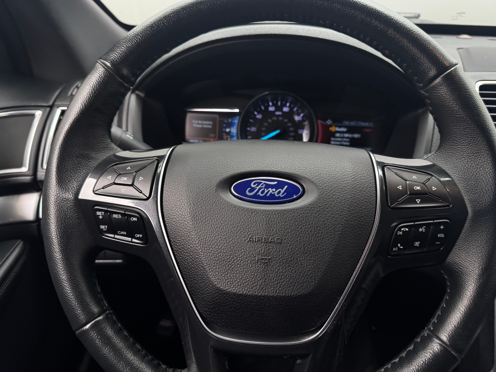 Thumbnail: 2018 Ford Explorer - 4