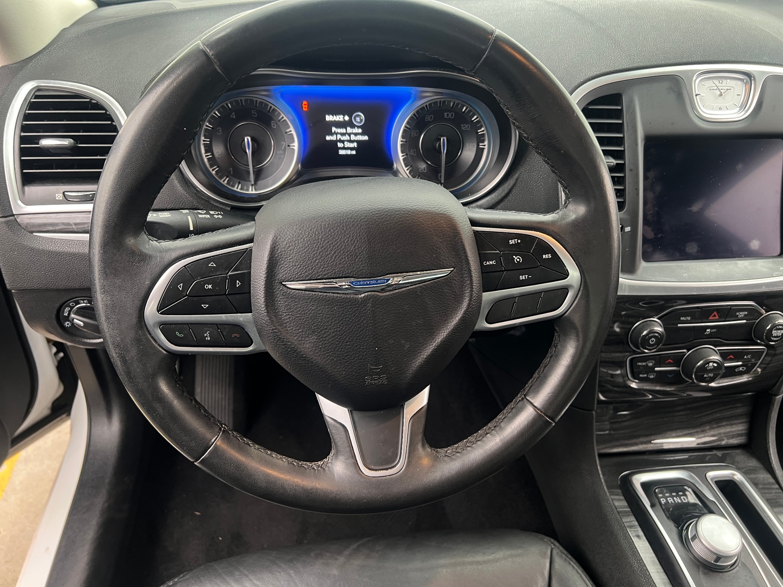 Thumbnail: 2019 Chrysler 300 - 4