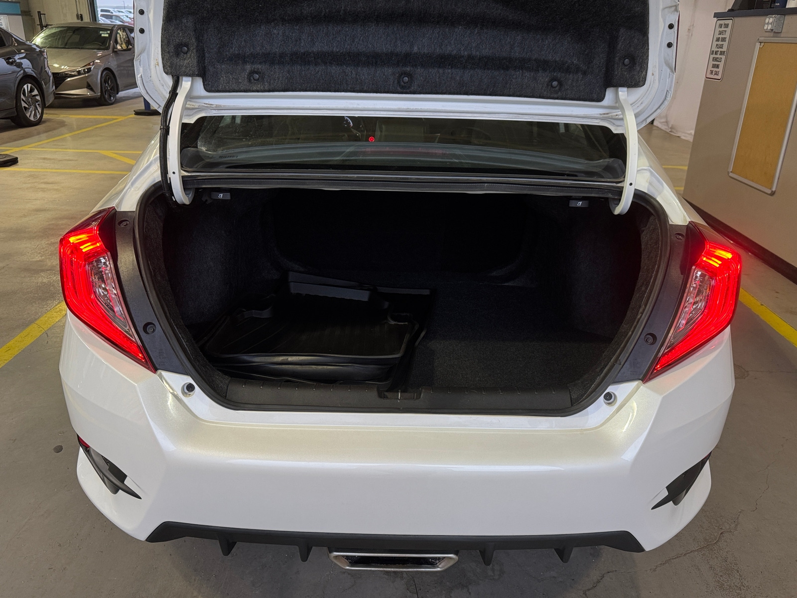 Thumbnail: 2019 Honda Civic - 7