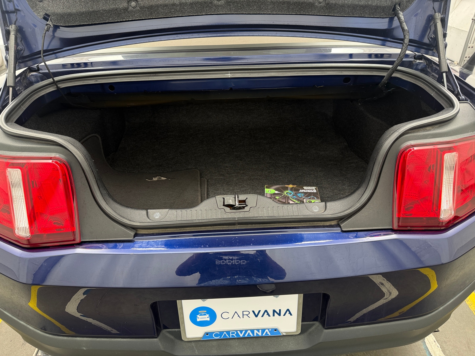 Thumbnail: 2011 Ford Mustang - 7