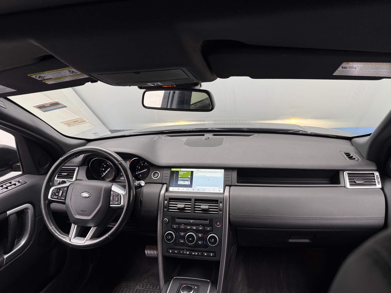 Thumbnail: 2019 Land Rover Discovery Sport - 2