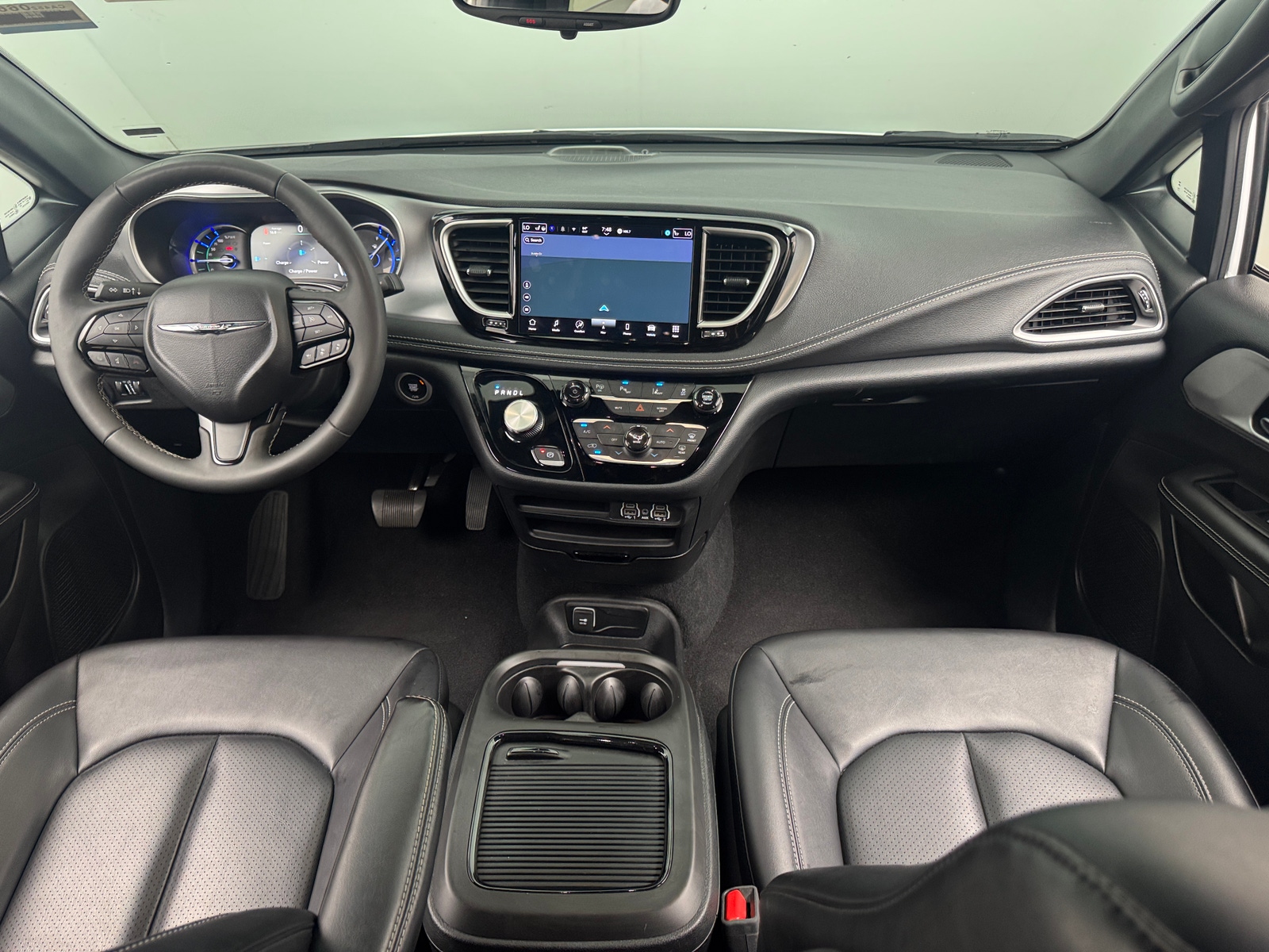 Thumbnail: 2024 Chrysler Pacifica - 2