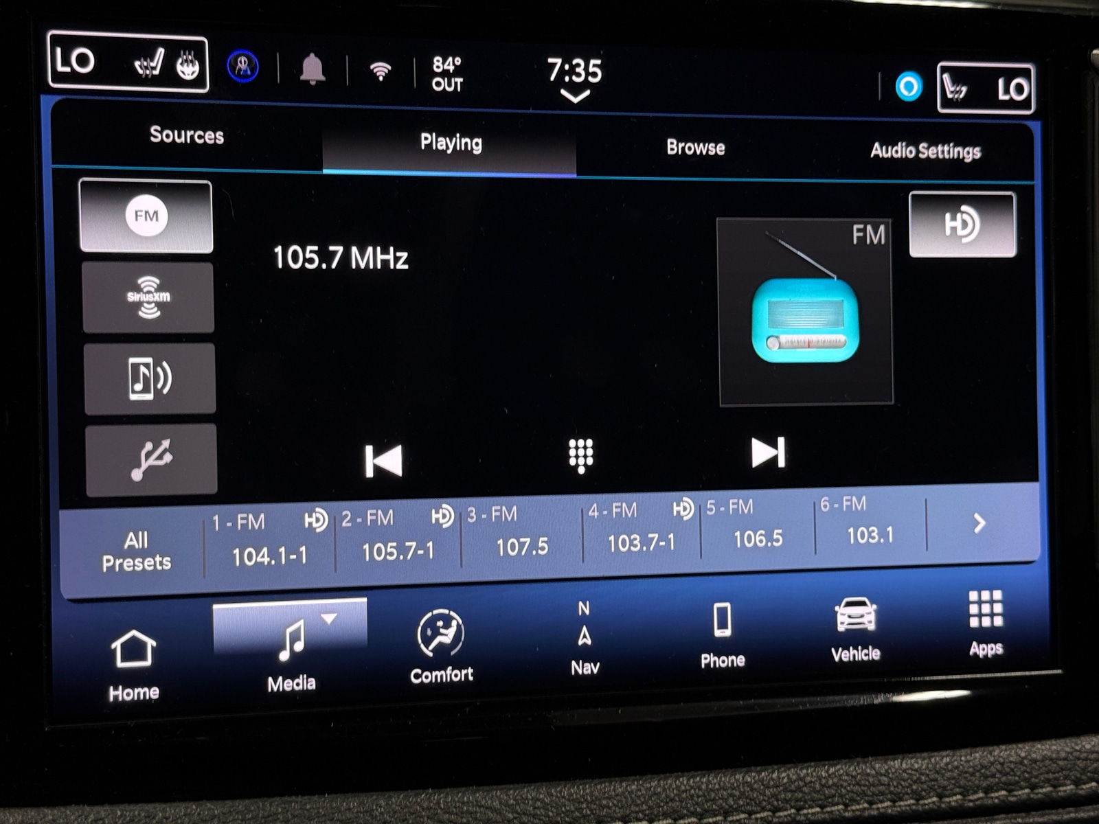 Thumbnail: 2024 Chrysler Pacifica - 3