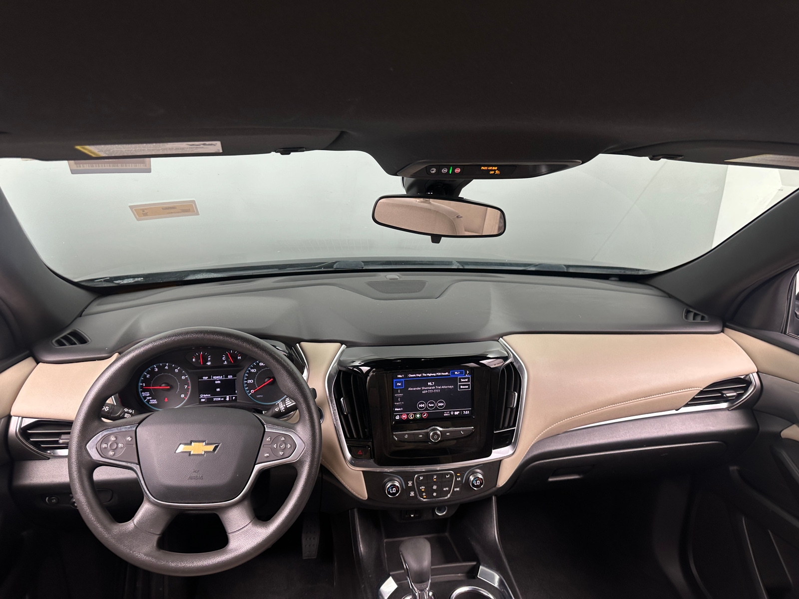 Thumbnail: 2023 Chevrolet Traverse - 3