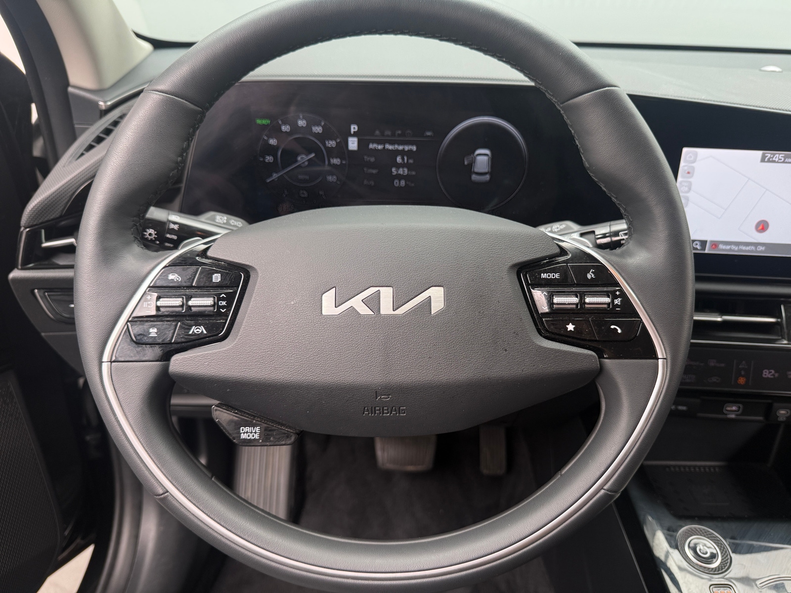 Thumbnail: 2024 Kia Niro - 5