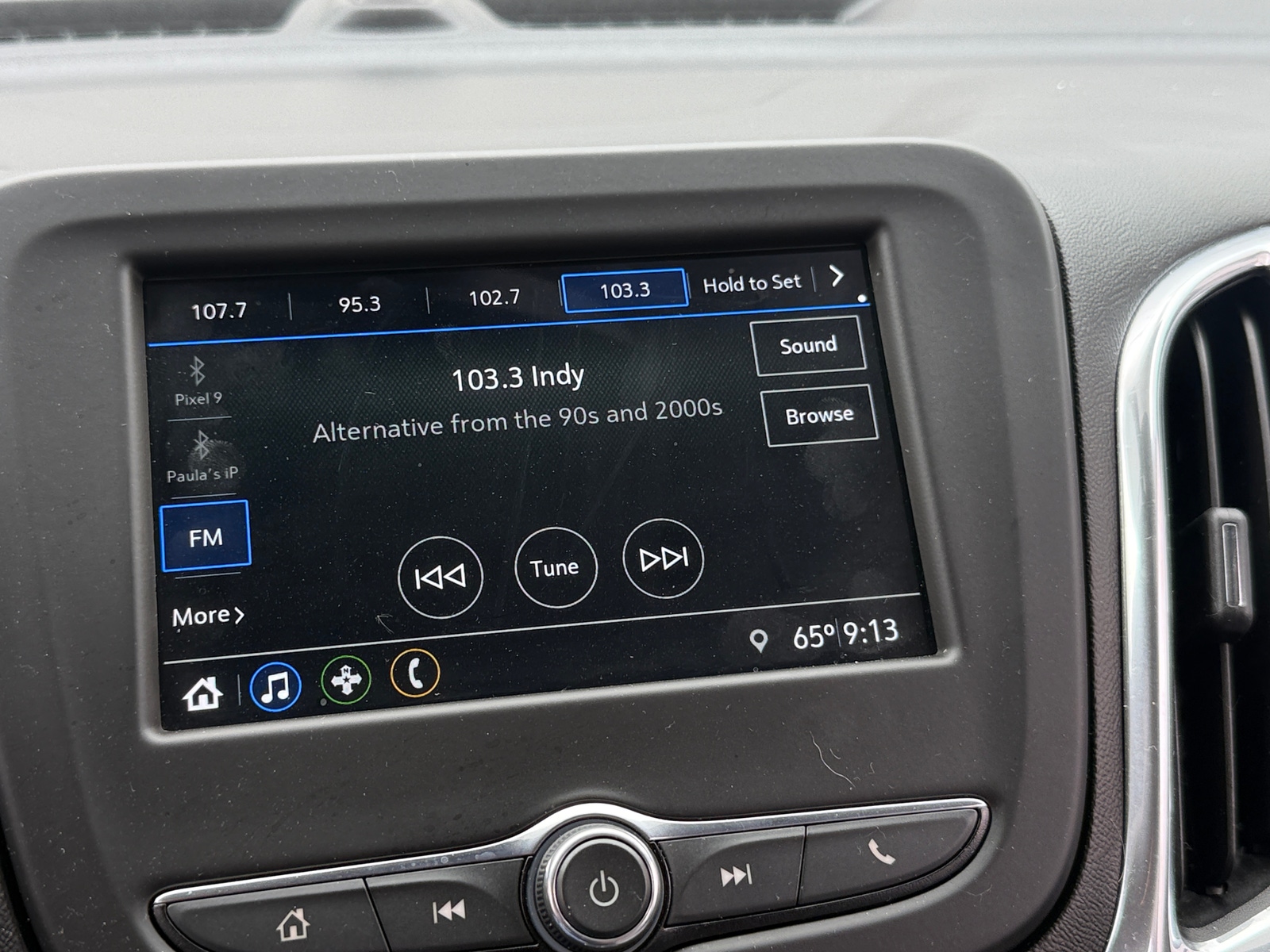 Thumbnail: 2019 Chevrolet Equinox - 4