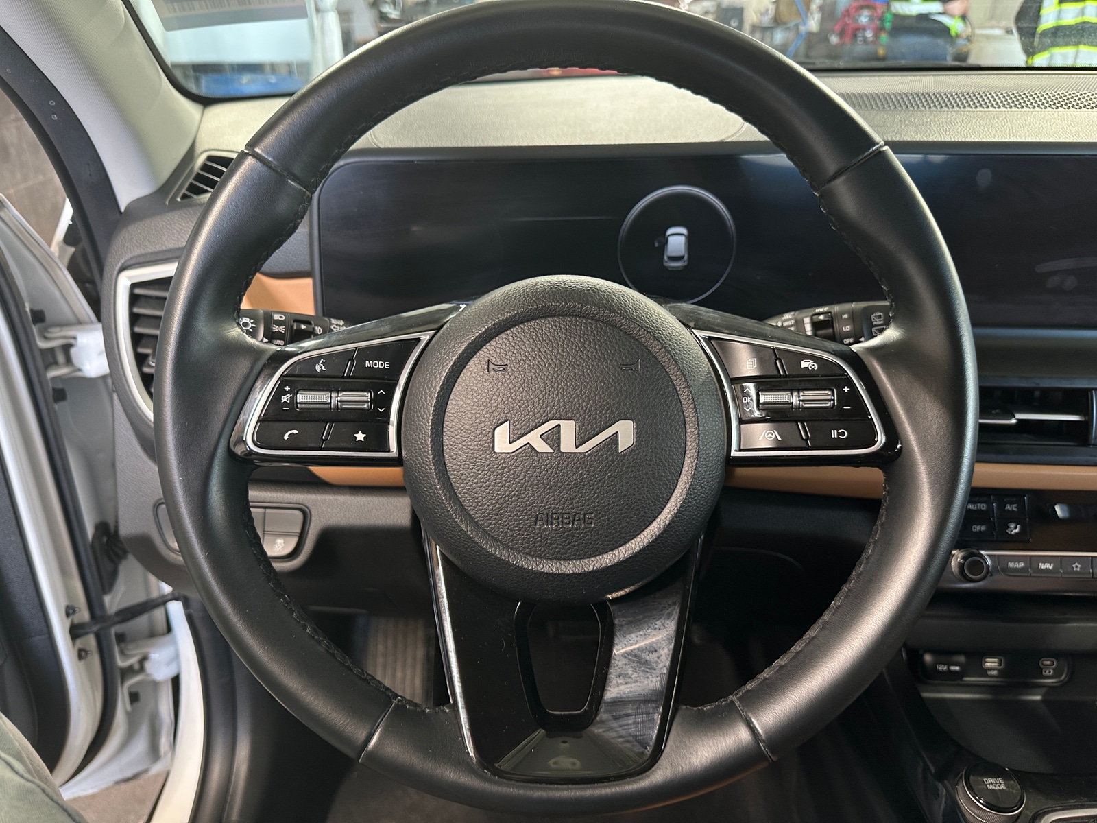 Thumbnail: 2024 Kia Seltos - 4
