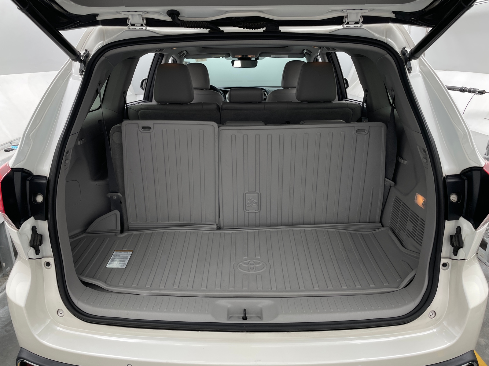 Thumbnail: 2018 Toyota Highlander - 6