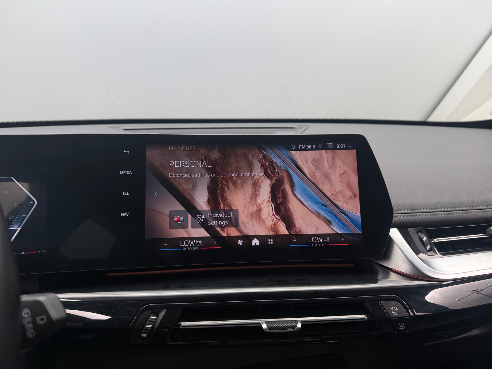 Thumbnail: 2025 BMW X1 - 3