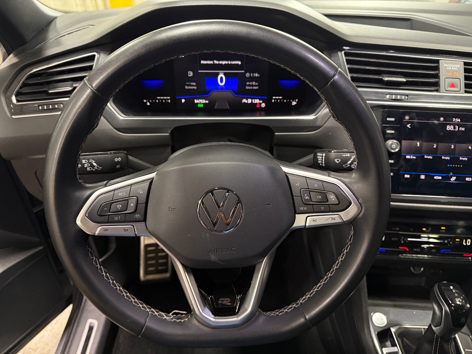 Thumbnail: 2023 Volkswagen Tiguan - 4