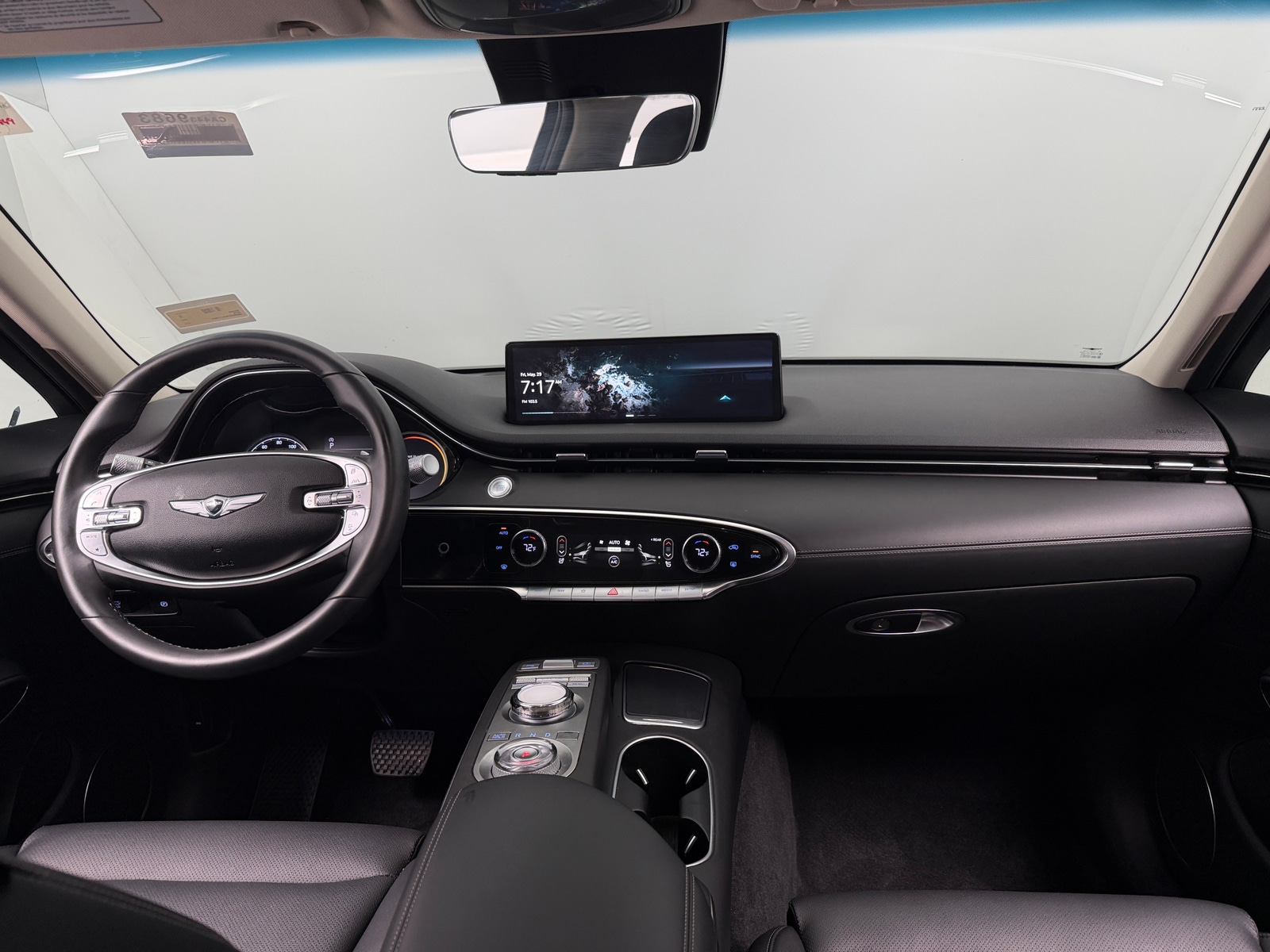 Thumbnail: 2025 Genesis GV70 - 2