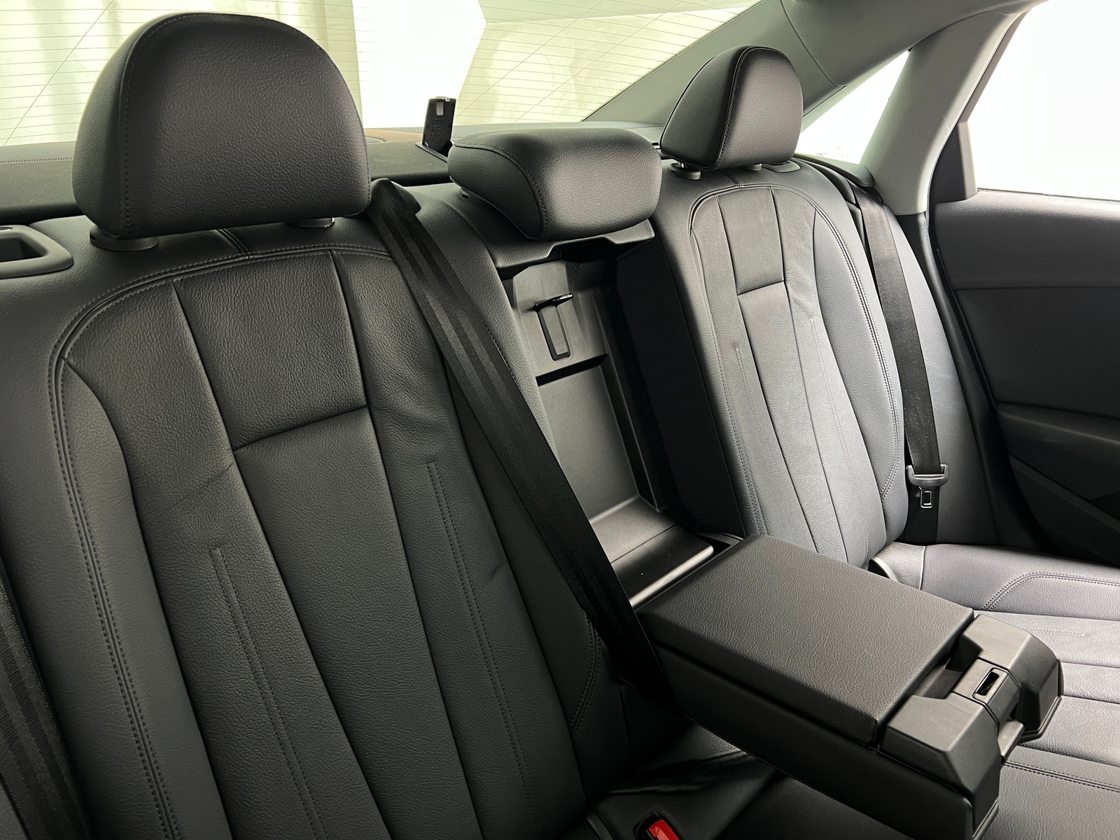 Thumbnail: 2017 Audi A4 - 5