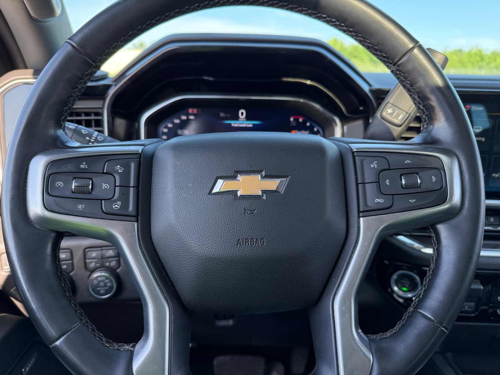 Thumbnail: 2024 Chevrolet Silverado 3500 - 4
