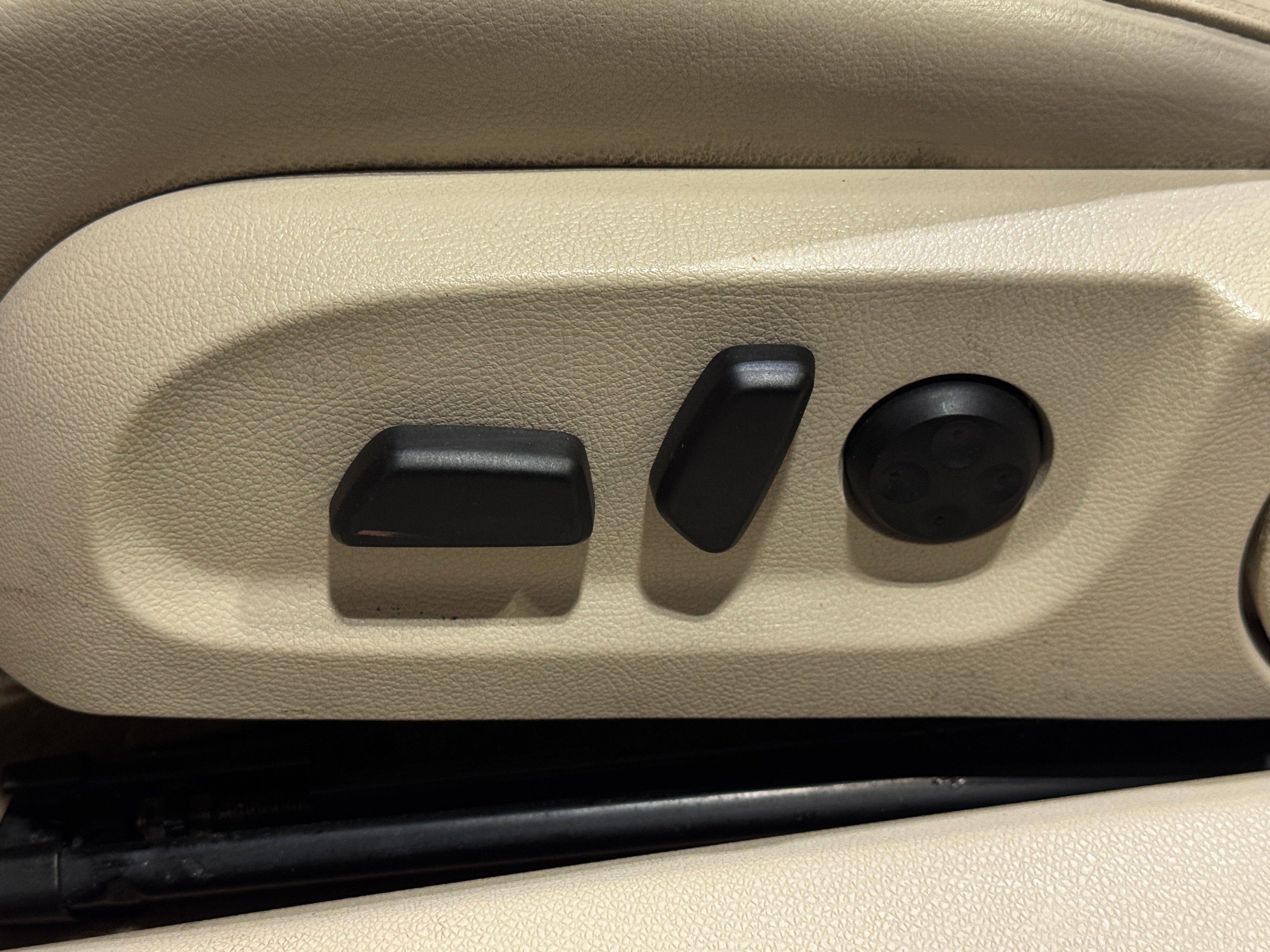 2012 Volkswagen Eos