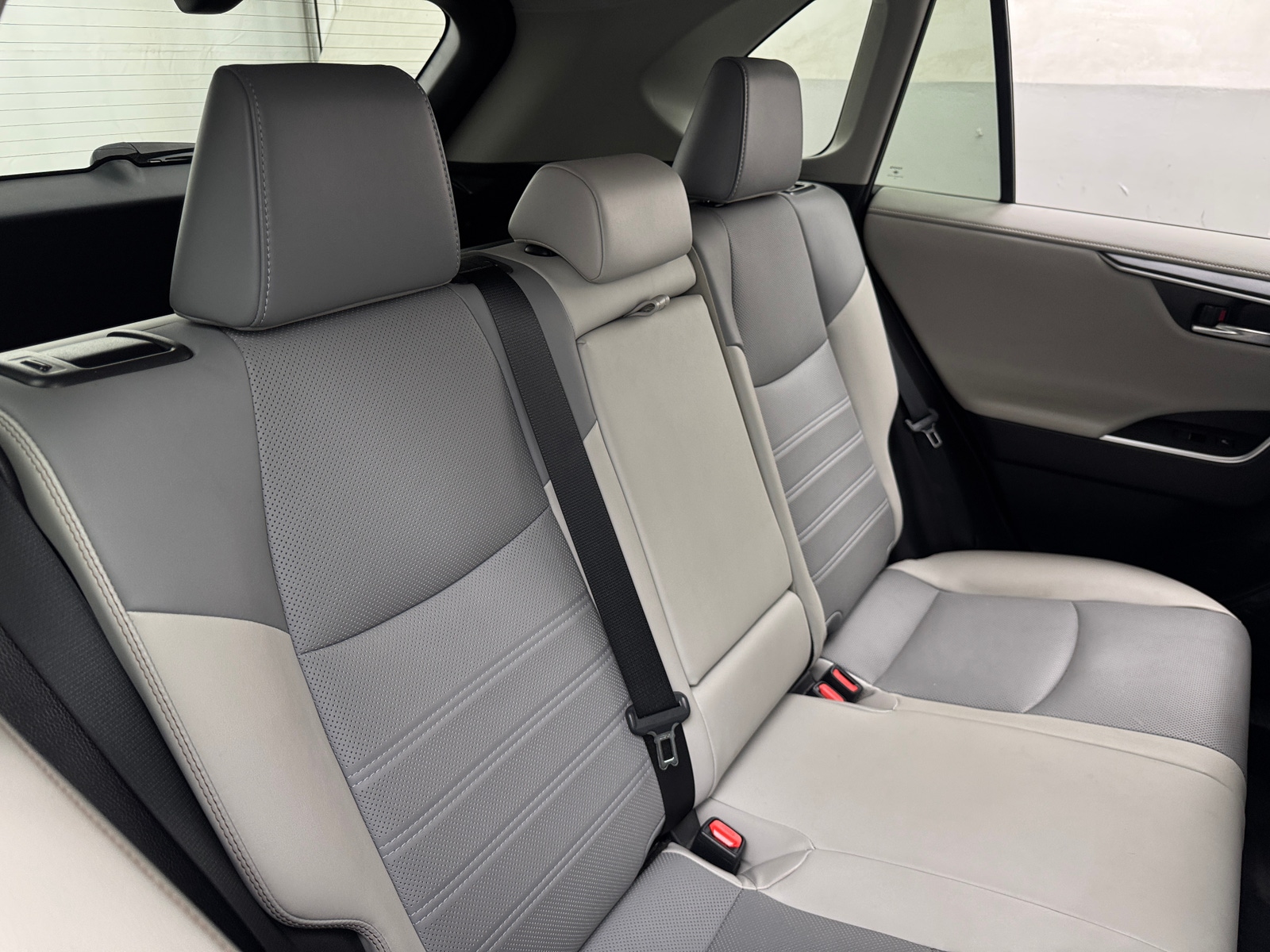 Thumbnail: 2021 Toyota RAV4 - 6