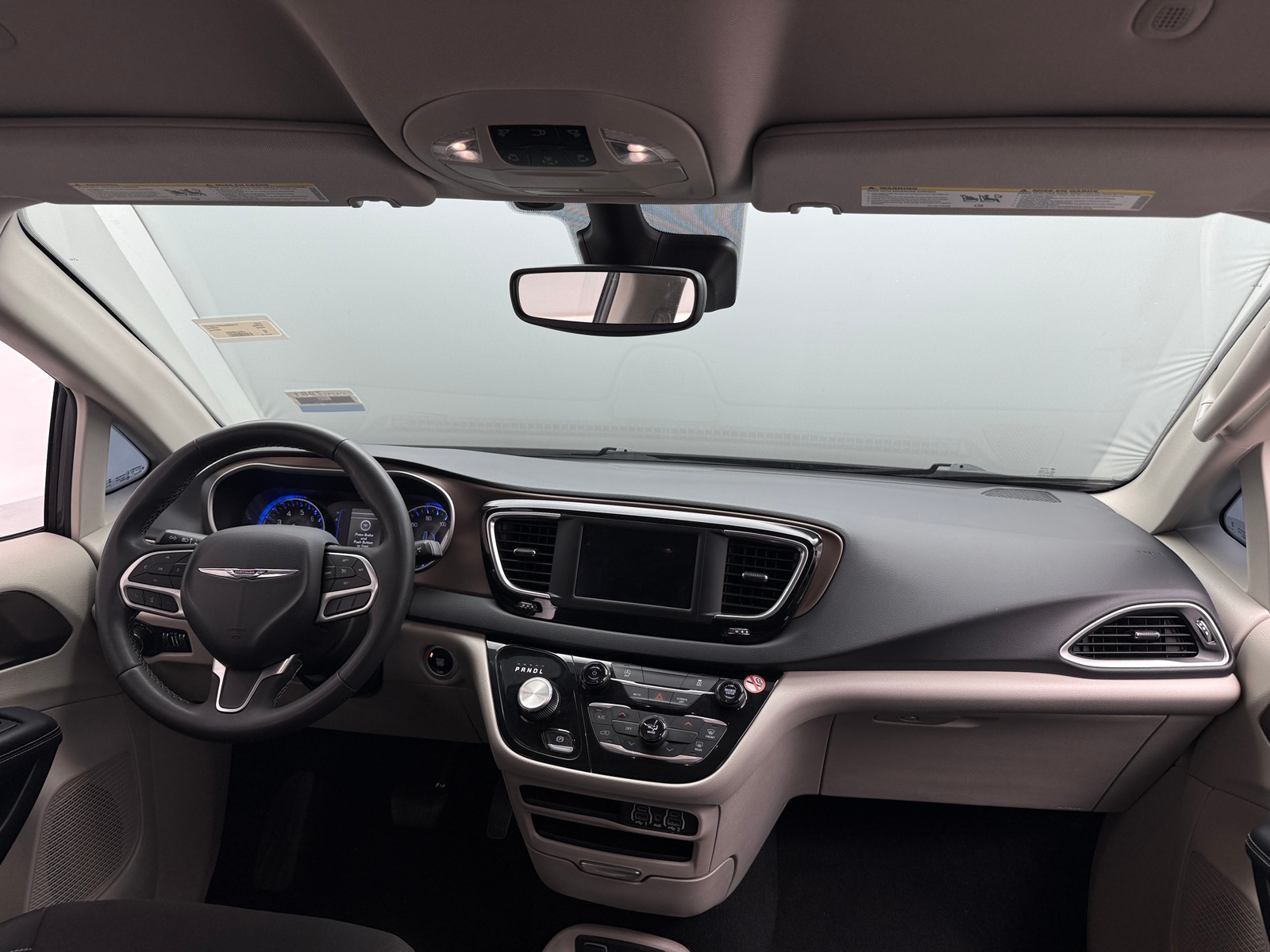 Thumbnail: 2023 Chrysler Voyager - 3