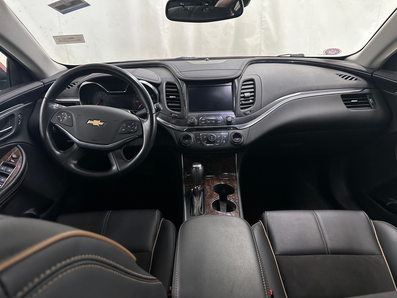 Thumbnail: 2015 Chevrolet Impala - 3