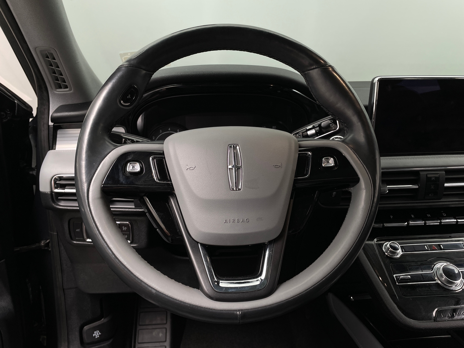 Thumbnail: 2020 Lincoln Corsair - 4