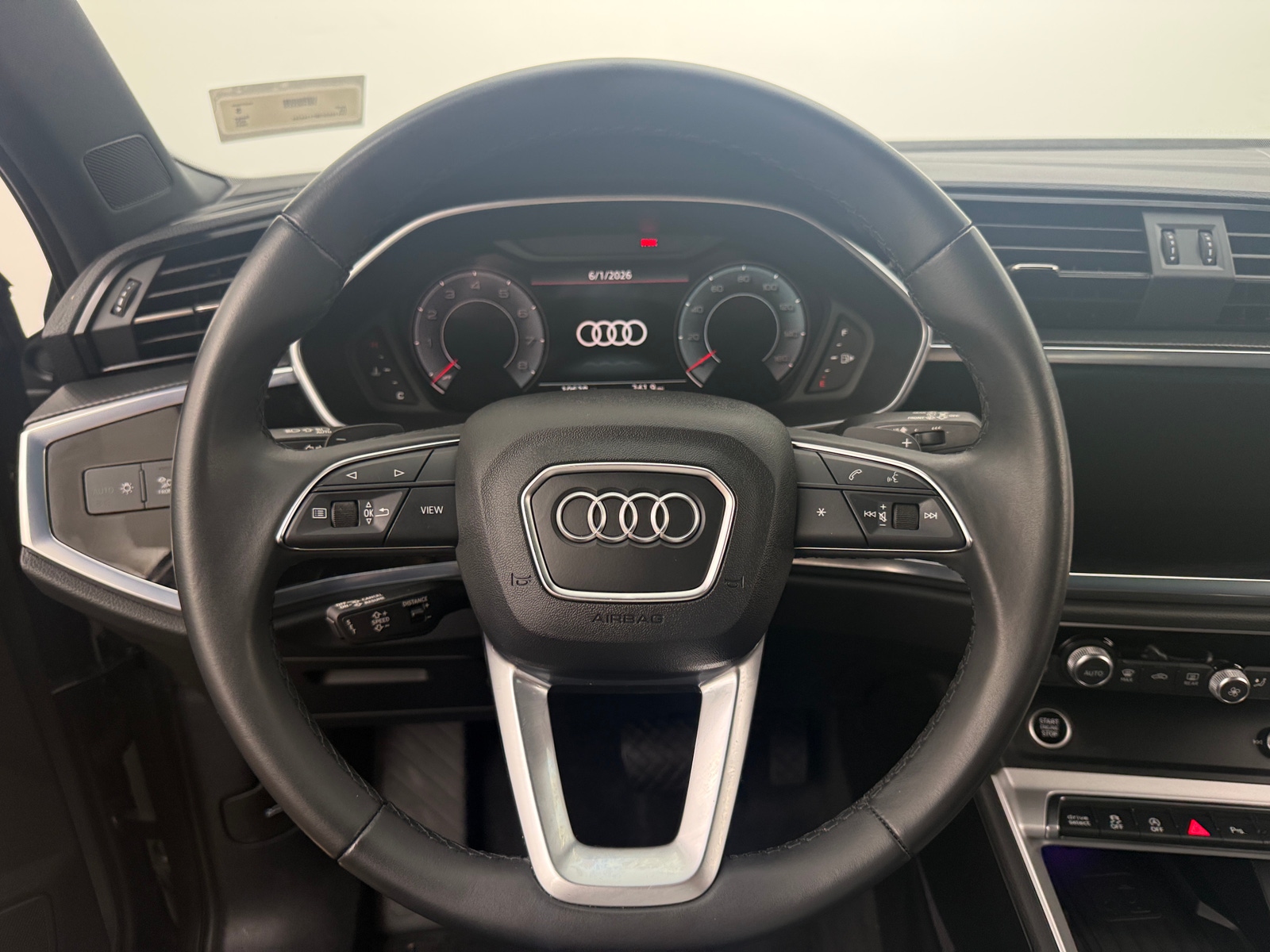 Thumbnail: 2023 Audi Q3 - 4