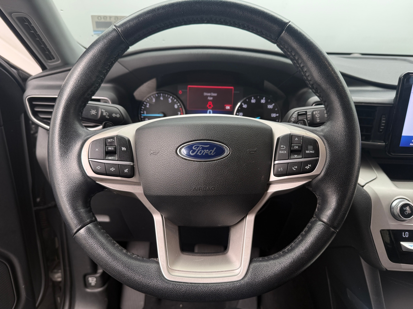 Thumbnail: 2020 Ford Explorer - 5