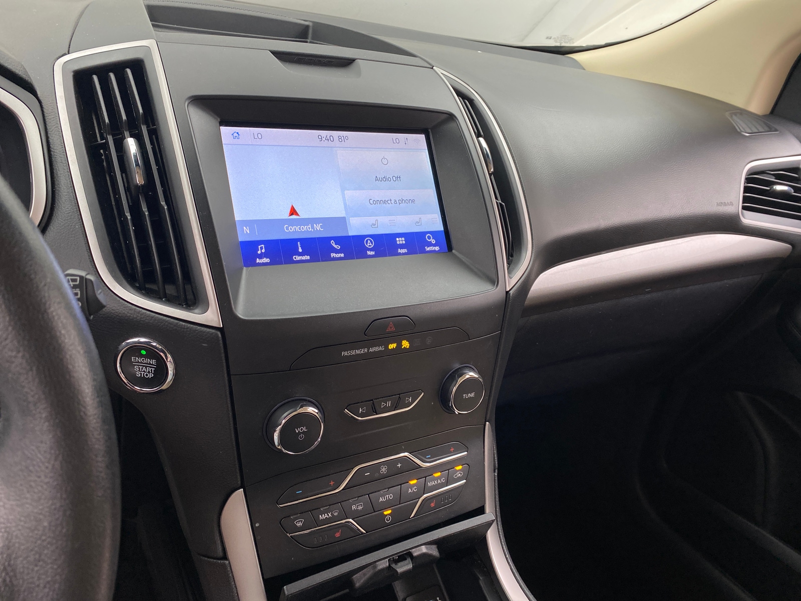 Thumbnail: 2020 Ford Edge - 3