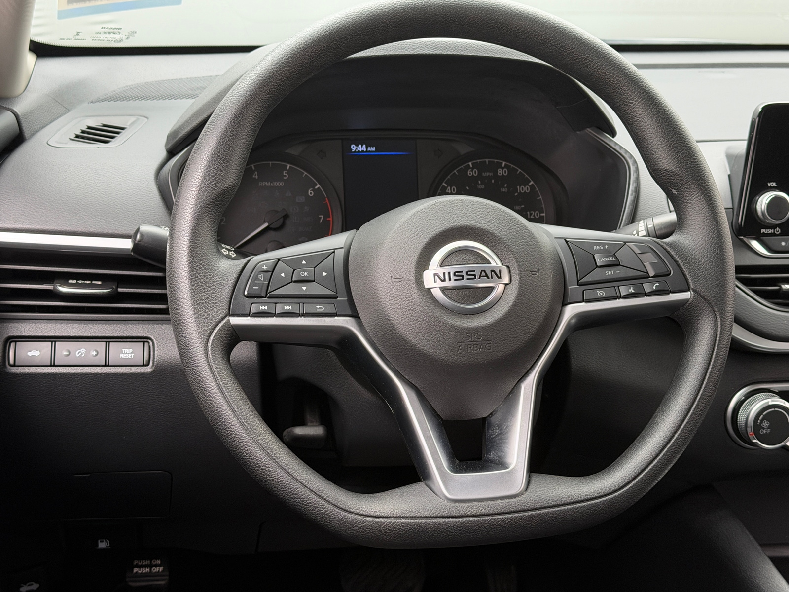 Thumbnail: 2022 Nissan Altima - 5