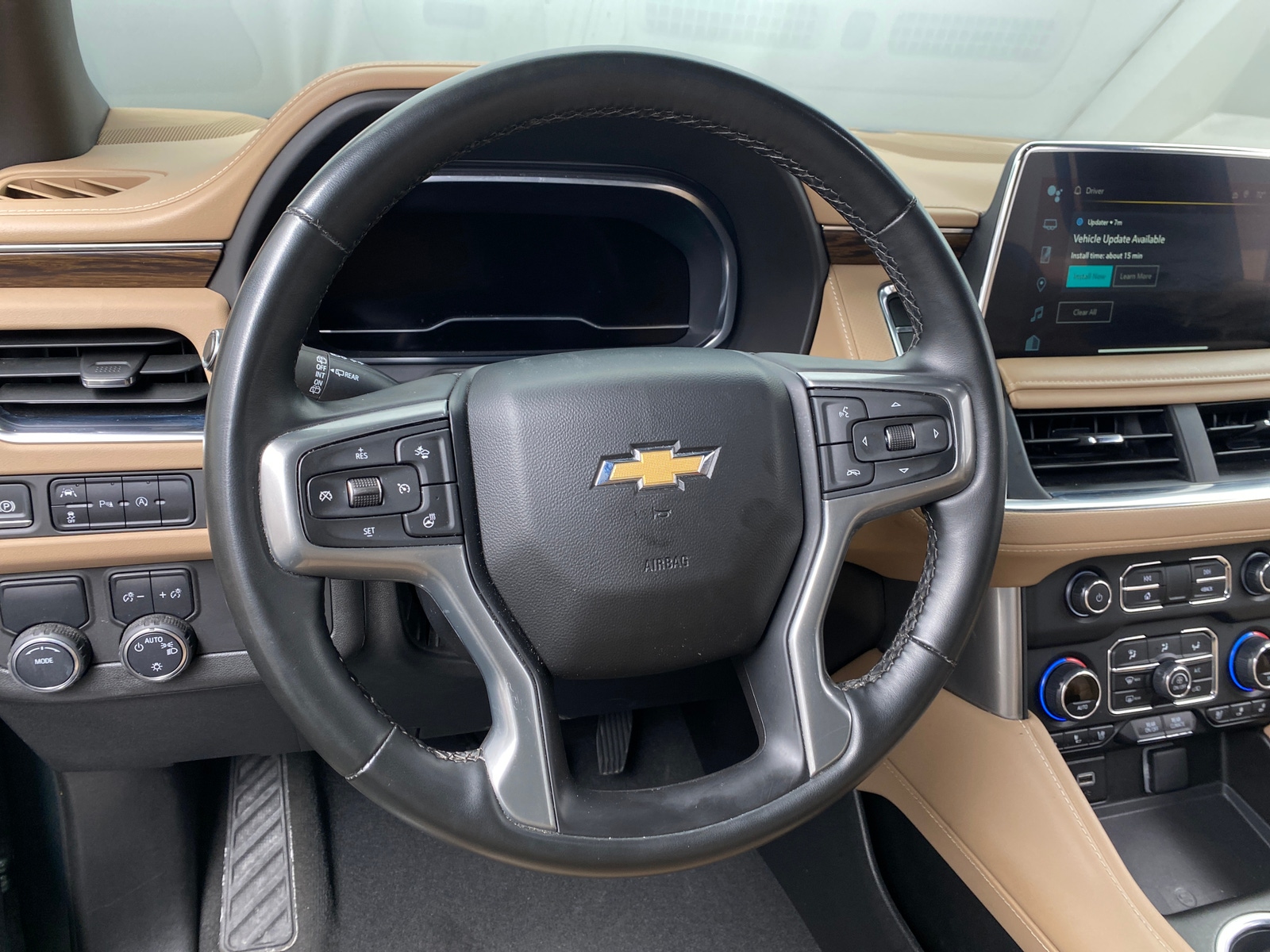 Thumbnail: 2024 Chevrolet Suburban - 4
