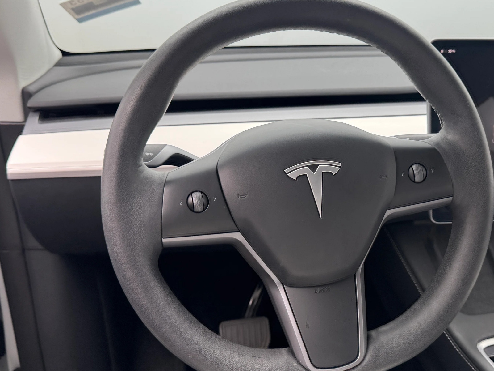 Thumbnail: 2023 Tesla Model Y - 4