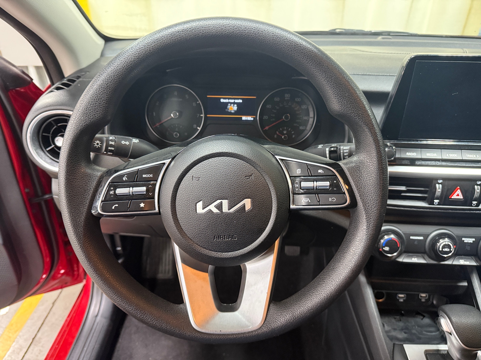 Thumbnail: 2024 Kia Forte - 5