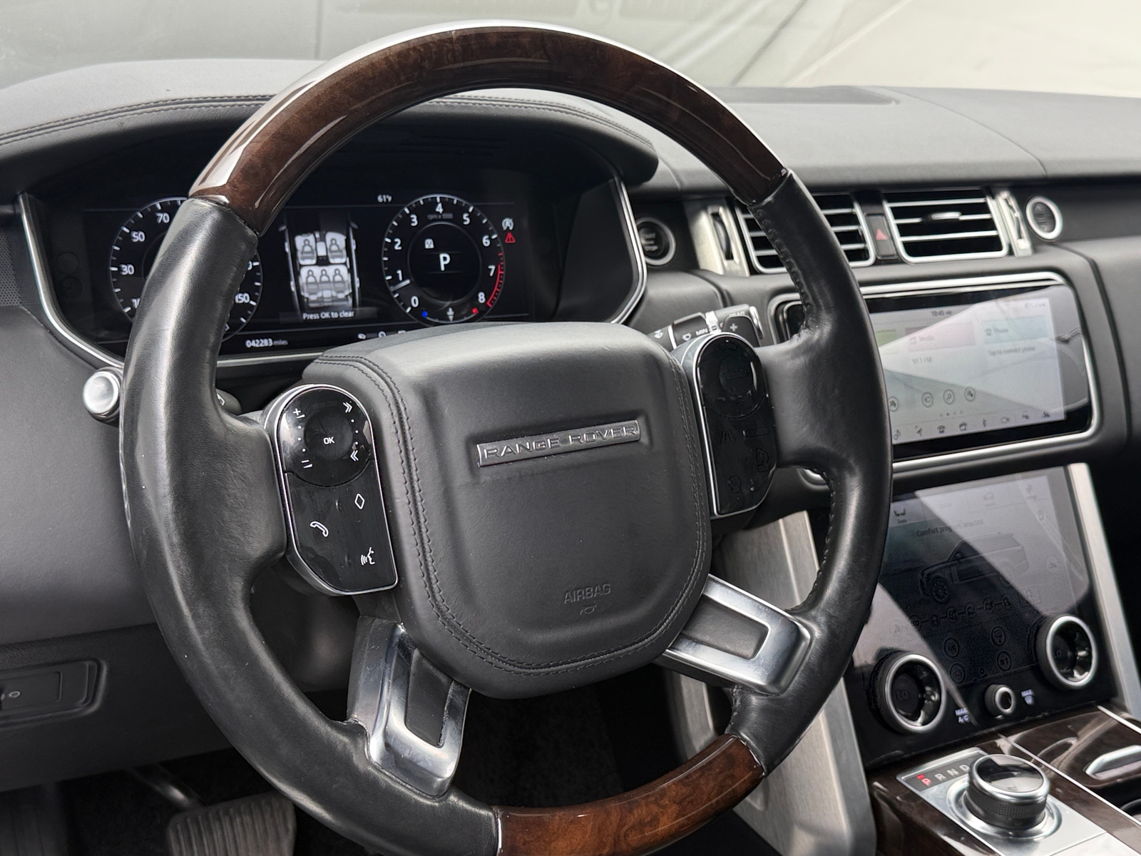 Thumbnail: 2018 Land Rover Range Rover - 4