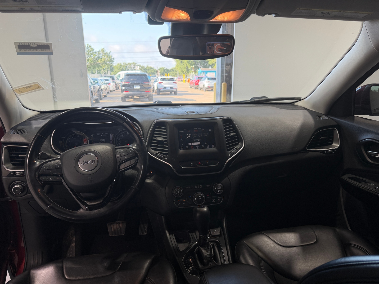 Thumbnail: 2021 Jeep Cherokee - 3