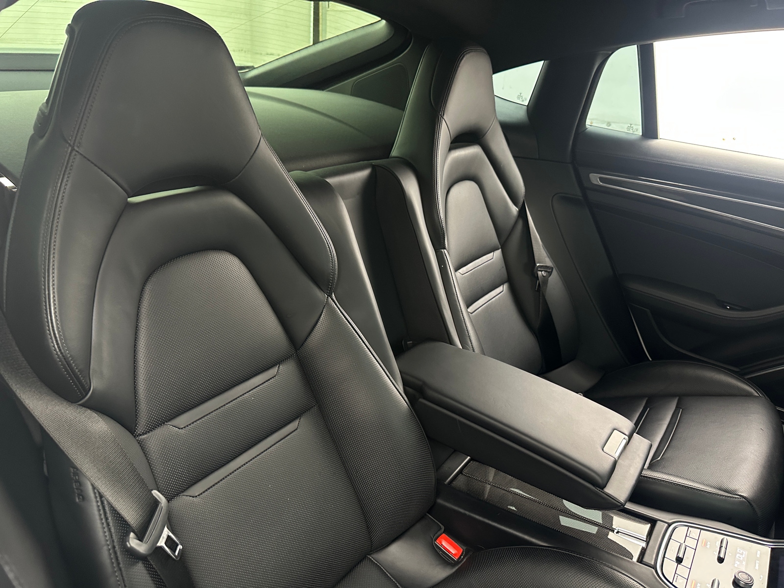 Thumbnail: 2018 Porsche Panamera - 5