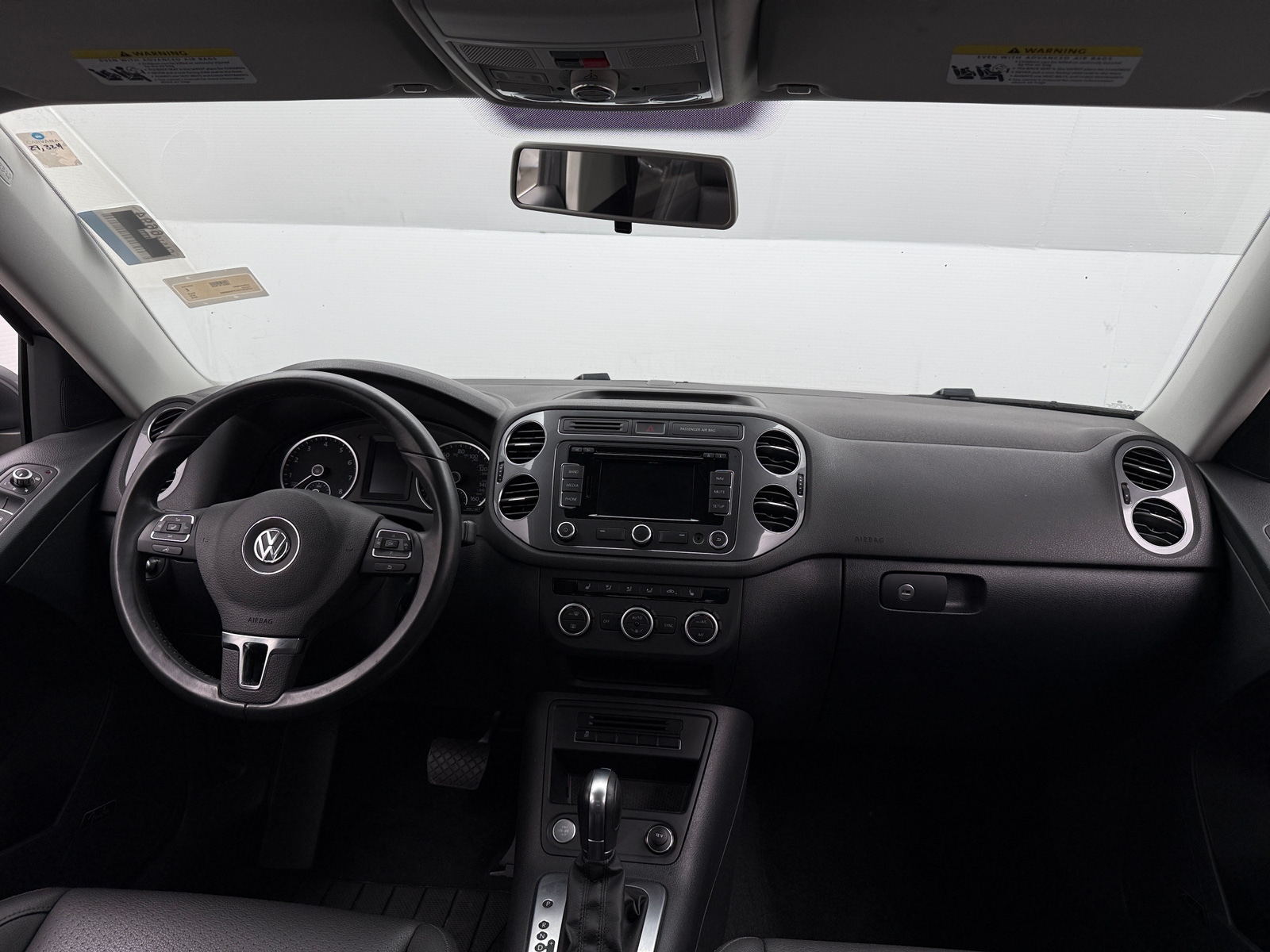 Thumbnail: 2015 Volkswagen Tiguan - 3