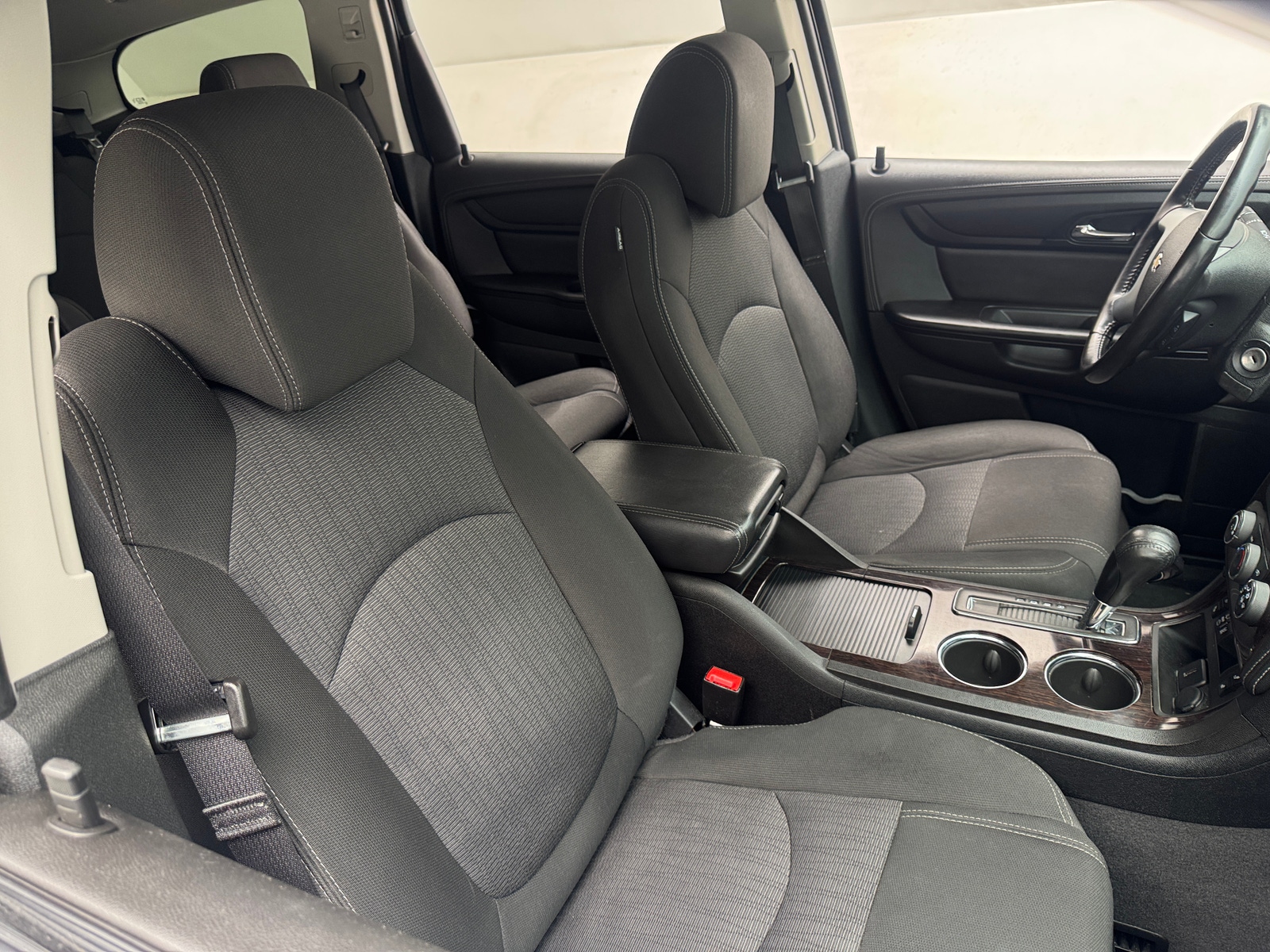 Thumbnail: 2017 Chevrolet Traverse - 2