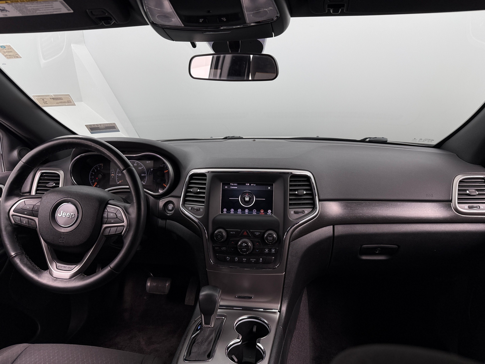 Thumbnail: 2018 Jeep Grand Cherokee - 3